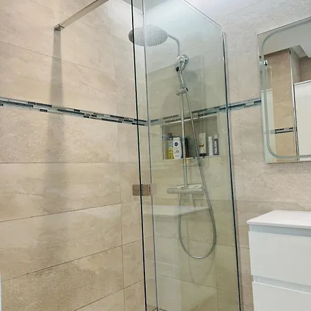 Beautiful Stunning View Of The Lion De Lägenhet *