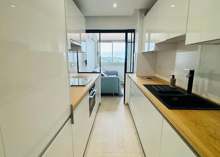 Beautiful Stunning View Of The Lion De Апартаменти Сен-Рафаель