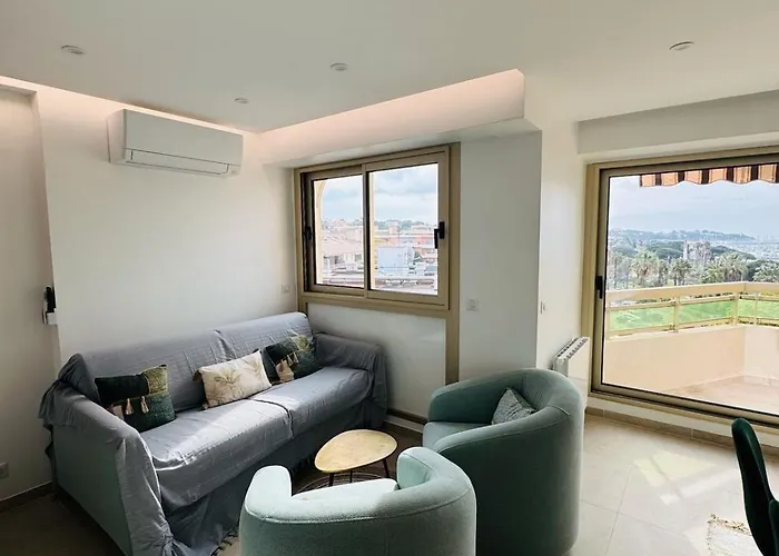 Beautiful Stunning View Of The Lion De Saint-Raphaël